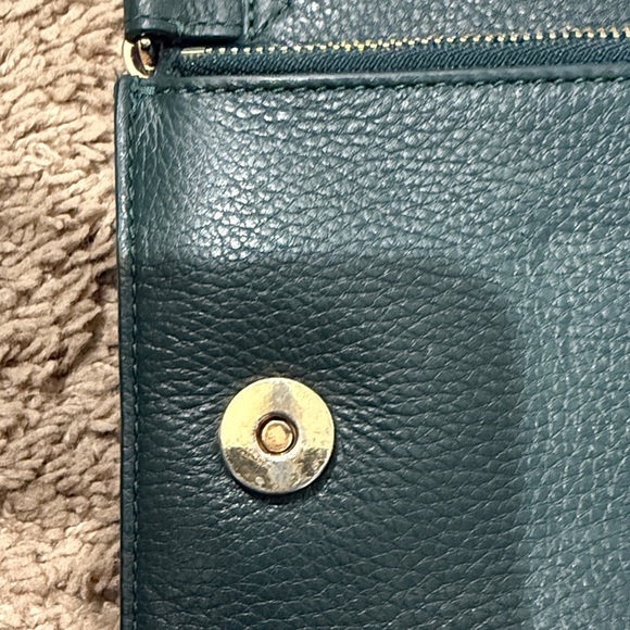 Tory Burch Cluth in Forest Green Leather - Picture 8 of 10